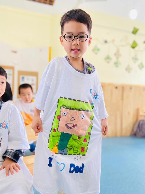 父亲节给爸爸在t恤上画图案有哪些