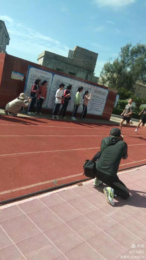 九年级二班综合有何特色？